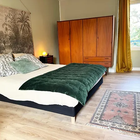 Sous Les Etoiles De Frühstückspension 3*