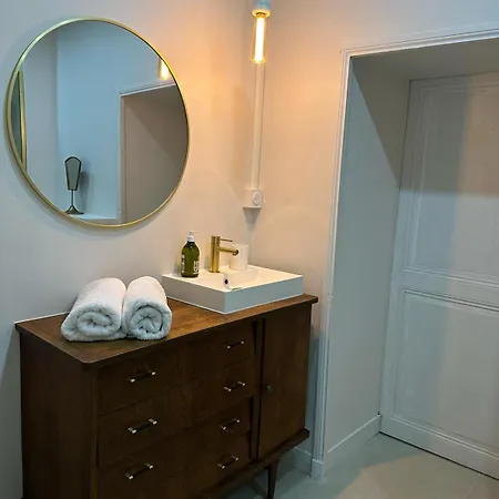 Sous Les Etoiles De 3*