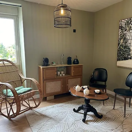 Sous Les Etoiles De 3*