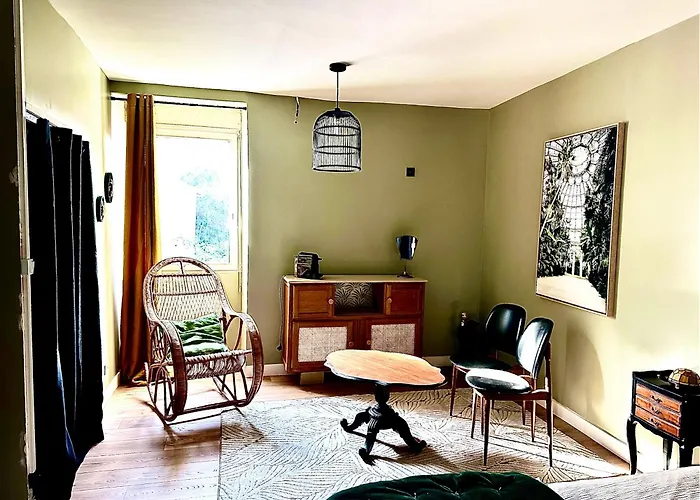 Alojamento de Acomodação e Pequeno-almoço Sous Les Etoiles De