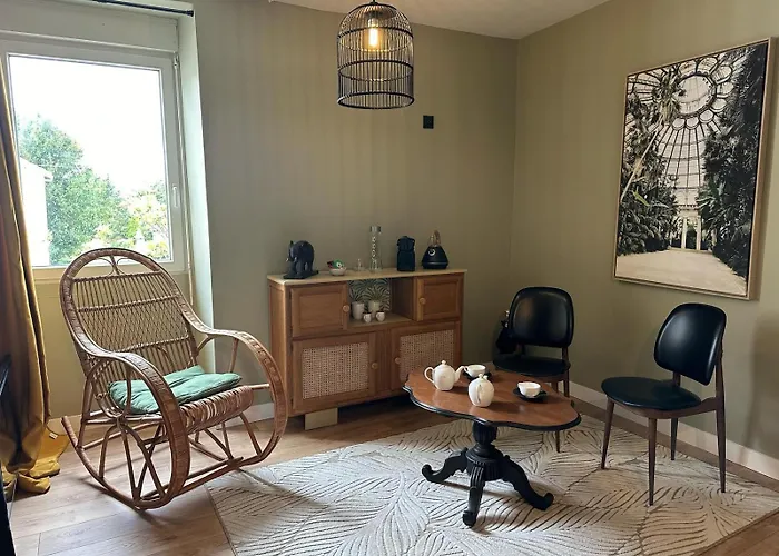 Sous Les Etoiles De 3*